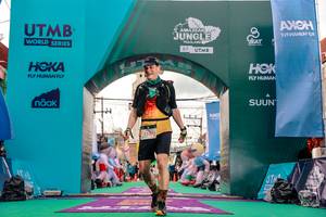 BIB: 5130
                            <button type="button" onclick="openModal(24870522)" class="btn btn-primary btn-sm float-right btn-popup" data-toggle="modal" data-target=".modal-high-quality">
                        <i class="fas fa-shopping-cart"></i> Add to Cart
                    </button>
                                            <button type="button" onclick="isThisMe(24870522, true)" class="btn btn-success btn-sm float-right btn-popup btn-isme hidden" data-toggle="tooltip" data-placement="bottom" title="นี่คือรูปของคุณใช่ไหม คลิกที่นี่เพื่อเอาเข้าอัลบั้ม">
                        <i class="fas fa-plus"></i> Add to album
                    </button>
                    <button type="button" onclick="isThisMe(24870522, false)" class="btn btn-warning btn-sm float-right btn-popup btn-isnotme hidden">
                        <i class="fas fa-ban"></i> Remove from album
                    </button>